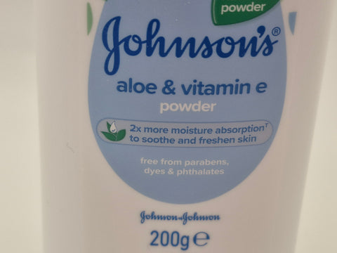 Johnson & Johnson Baby Protective Cornstarch Powder with Aloe Extract, 9 oz
