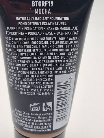 NYX Professional Makeup Born to Glow Radiant Foundation, Iridescent Finish, Buildable Medium Coverage, Vegan Formula